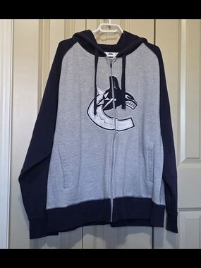 NHL Navy and Grey Canucks Full-zip Hoodie